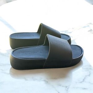 Yellow Box Black Platform Slides Size 7 Summer‎ Spring Comfort Casual Daily